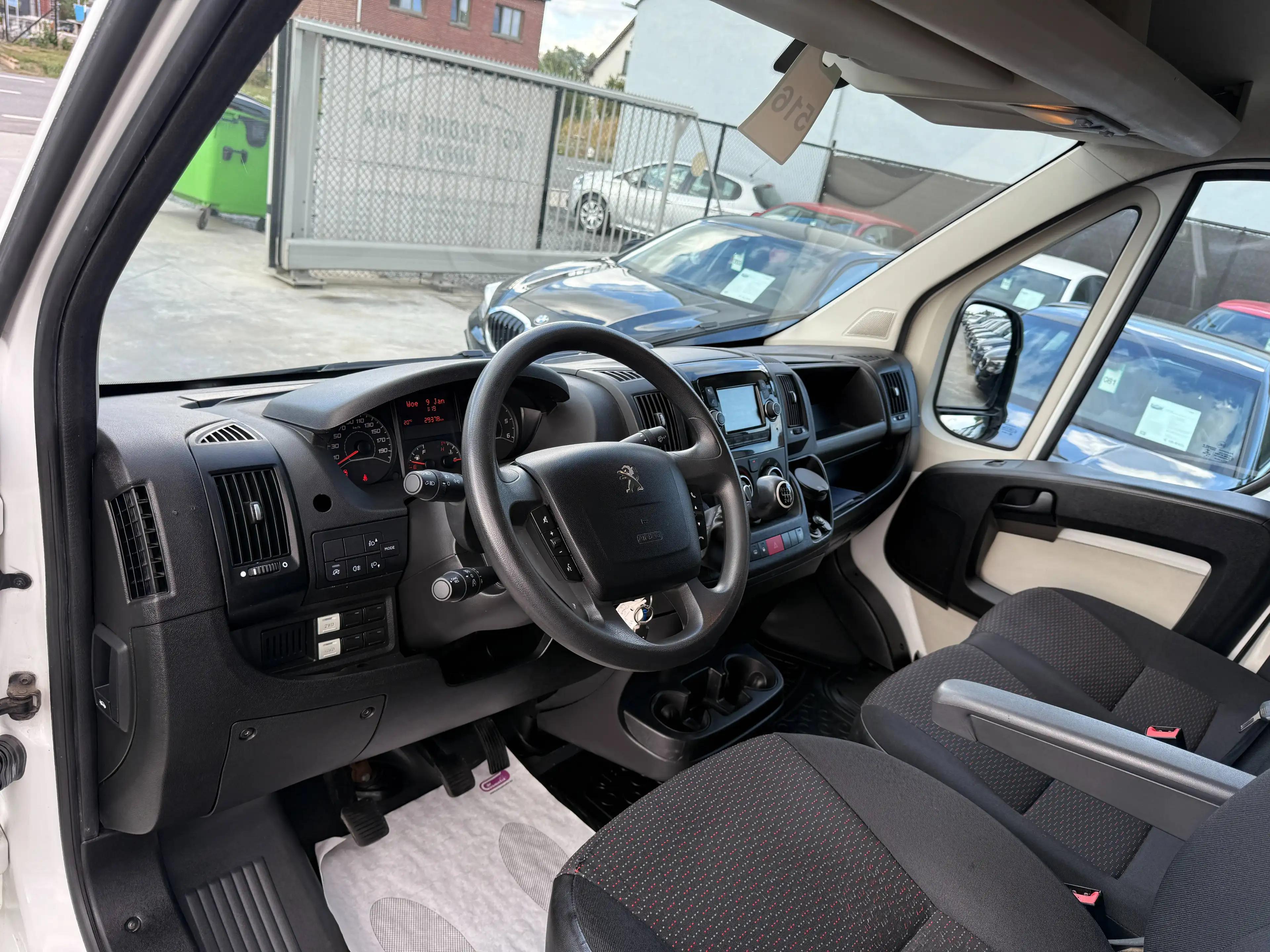 Peugeot Boxer 2.0 BLUEHDI 130PK L2H2 4X4 AANDRIJVING BLUETOOTH AIRCO 3 ZIT — photo 13