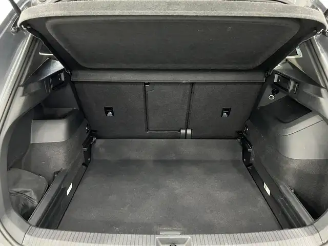 Volkswagen Tiguan view 17
