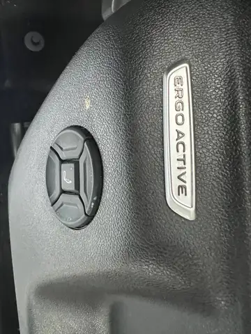 Volkswagen Tiguan view 14