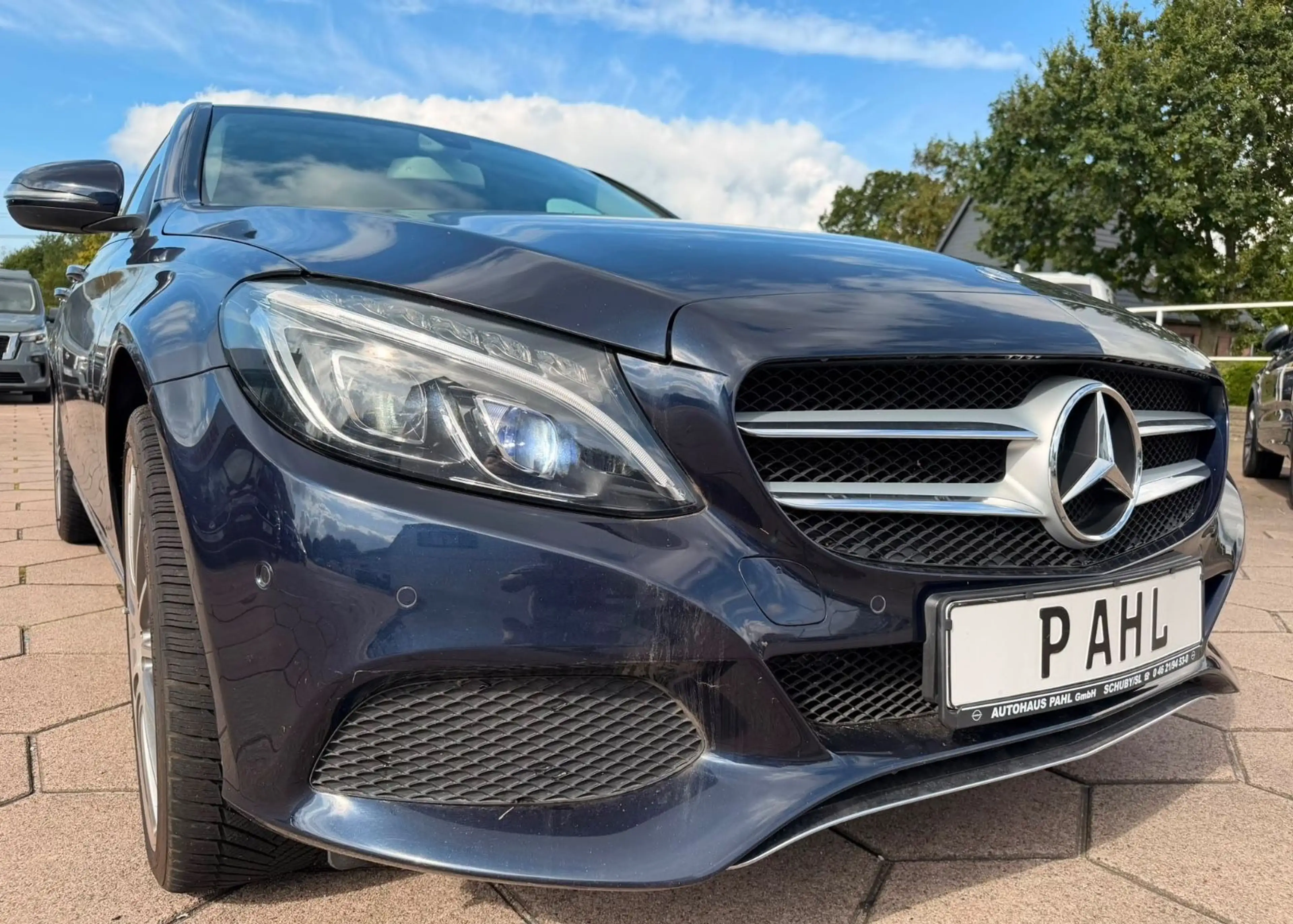 Mercedes-Benz C 180 Lim. Aut. AMG-Line NAVI LED — photo 3