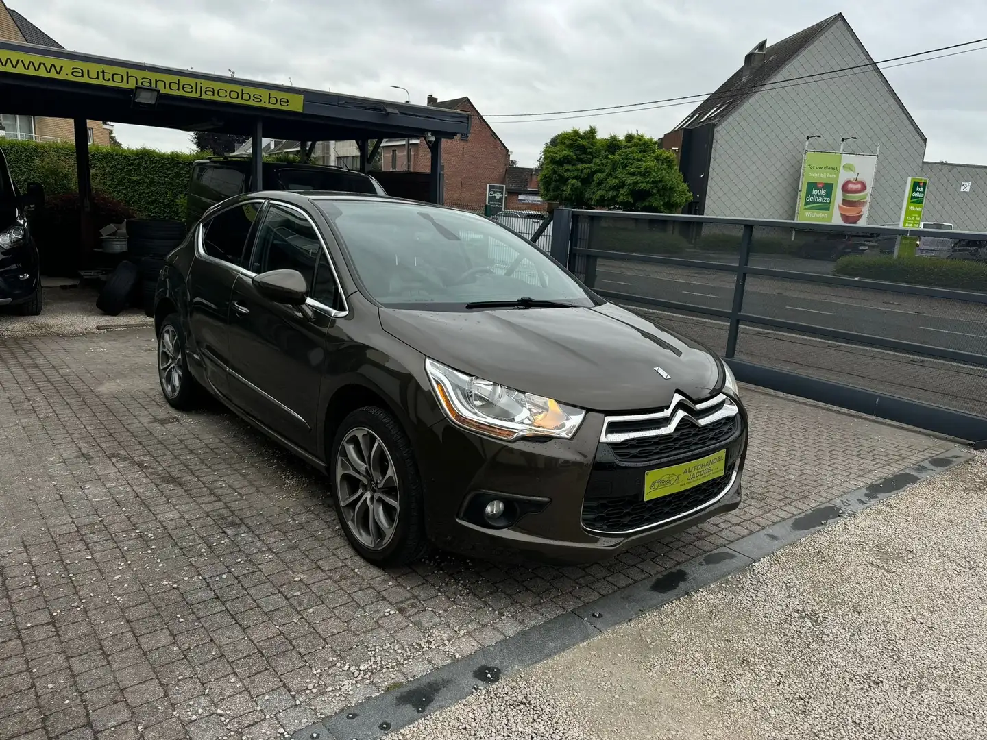 Citroen DS4 1.6 THP Sport Chic * AUT * 163PK *EXPORT/HANDELAAR Marrone - 1