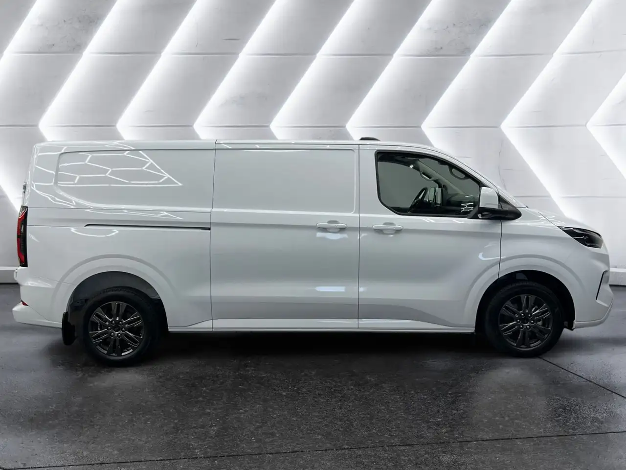 Ford Transit Custom 2026 — фото 6