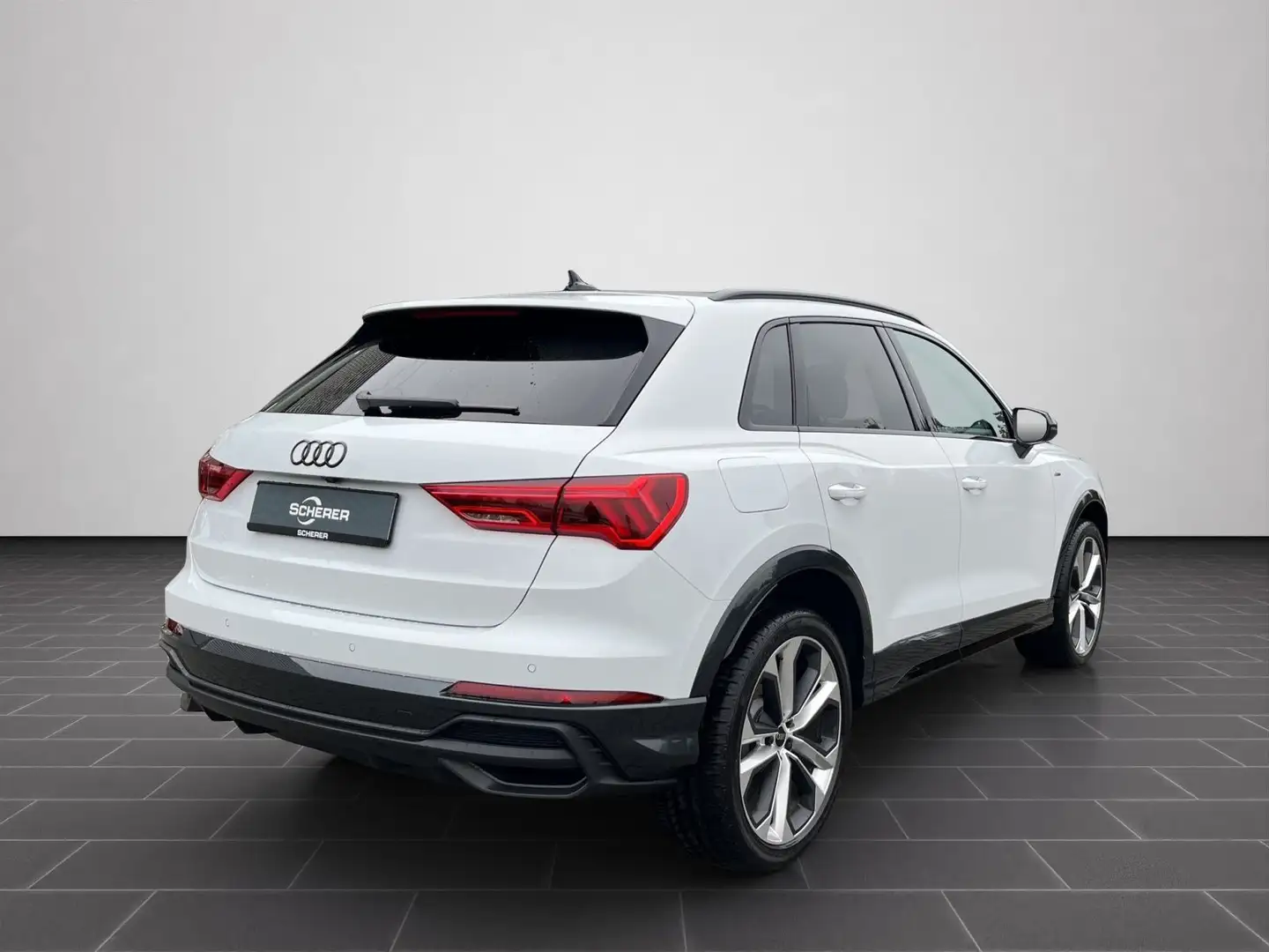 Audi Q3 S-LINE, AHK, MATRIX LED,Adaptives Fahrwerk Weiß - 2