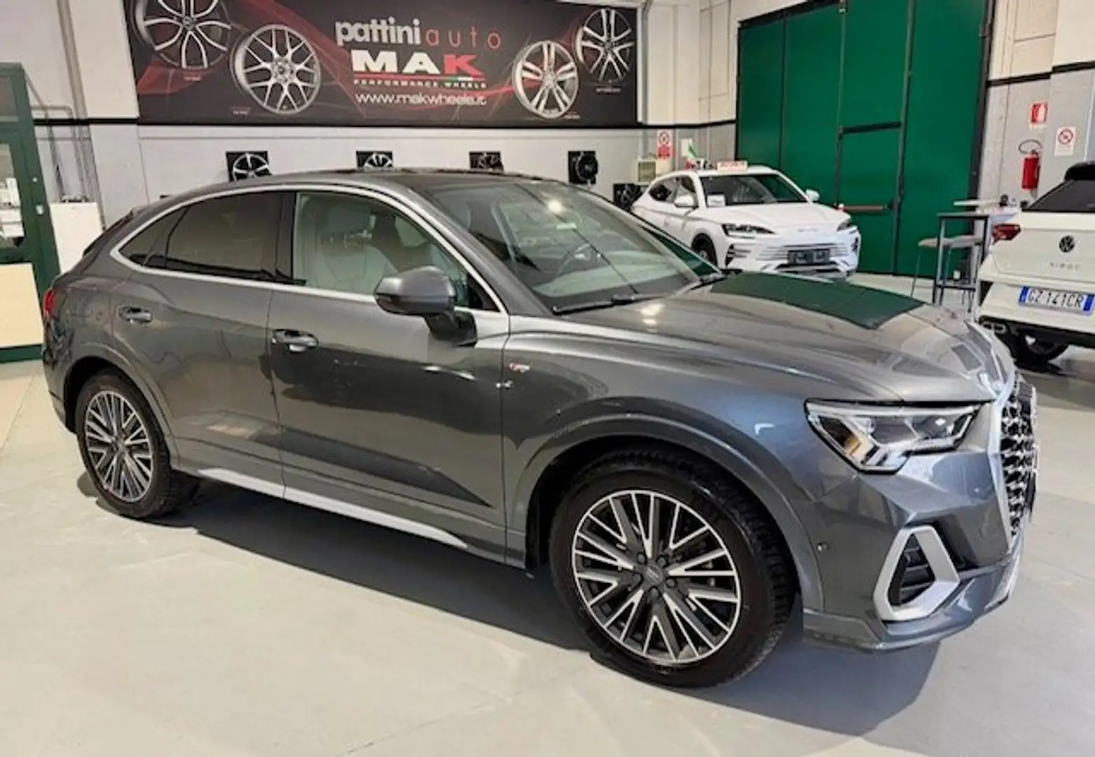 Audi Q3 Sportback SPB 35 2.0 tdi S line edition s-tronic Gris - 2