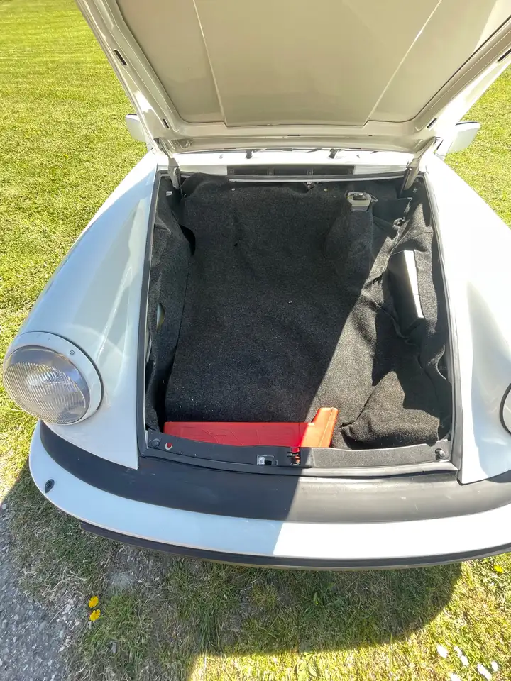 Porsche 911 Carriera cabrio, foto 8
