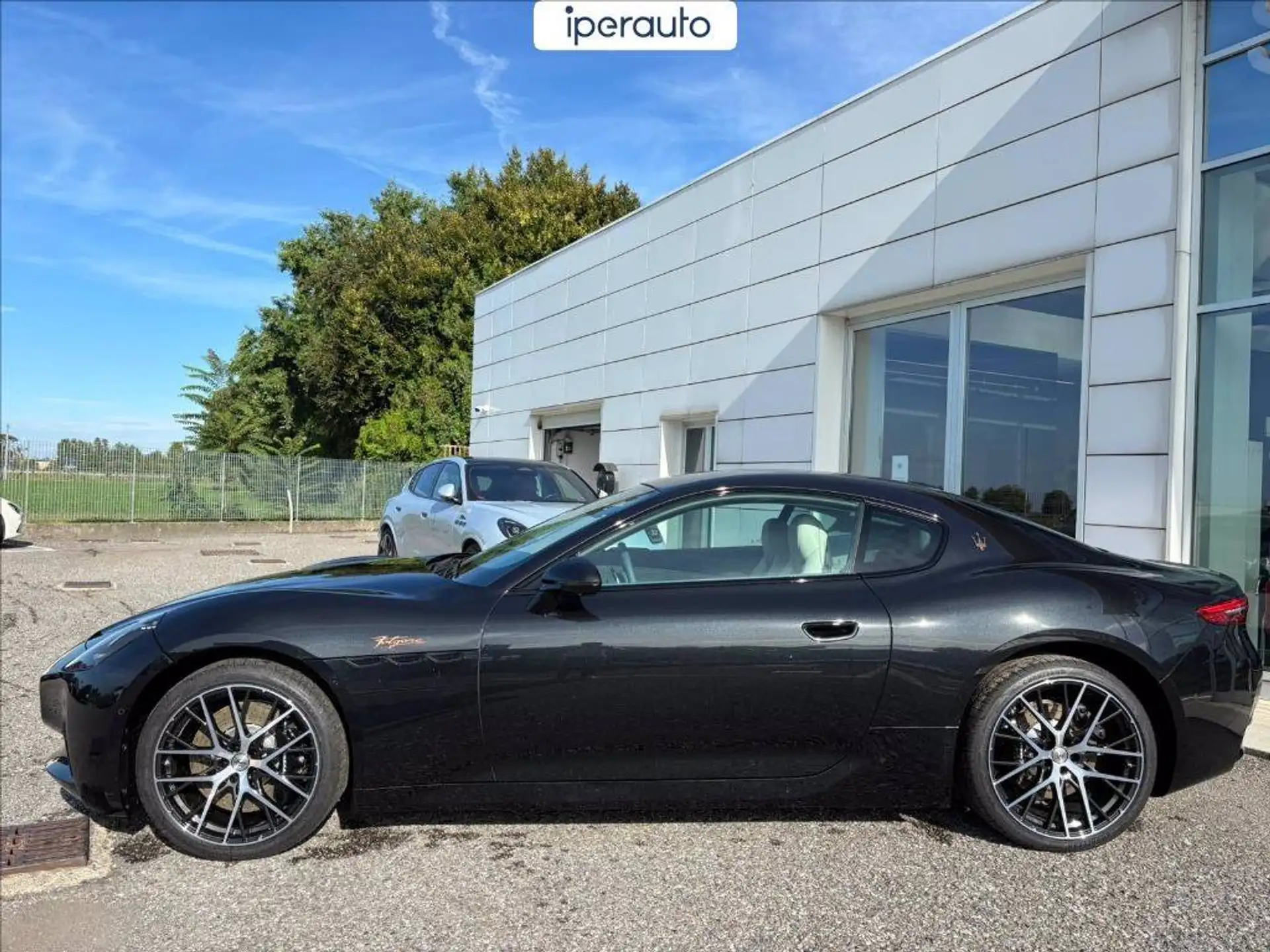 마세라티 Maserati GranTurismo 2025 블랙 사진 8