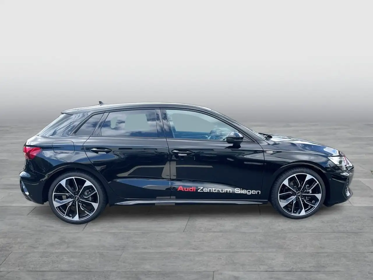 Audi A3 35 TFSI S line Businesspaket*Matrix 10