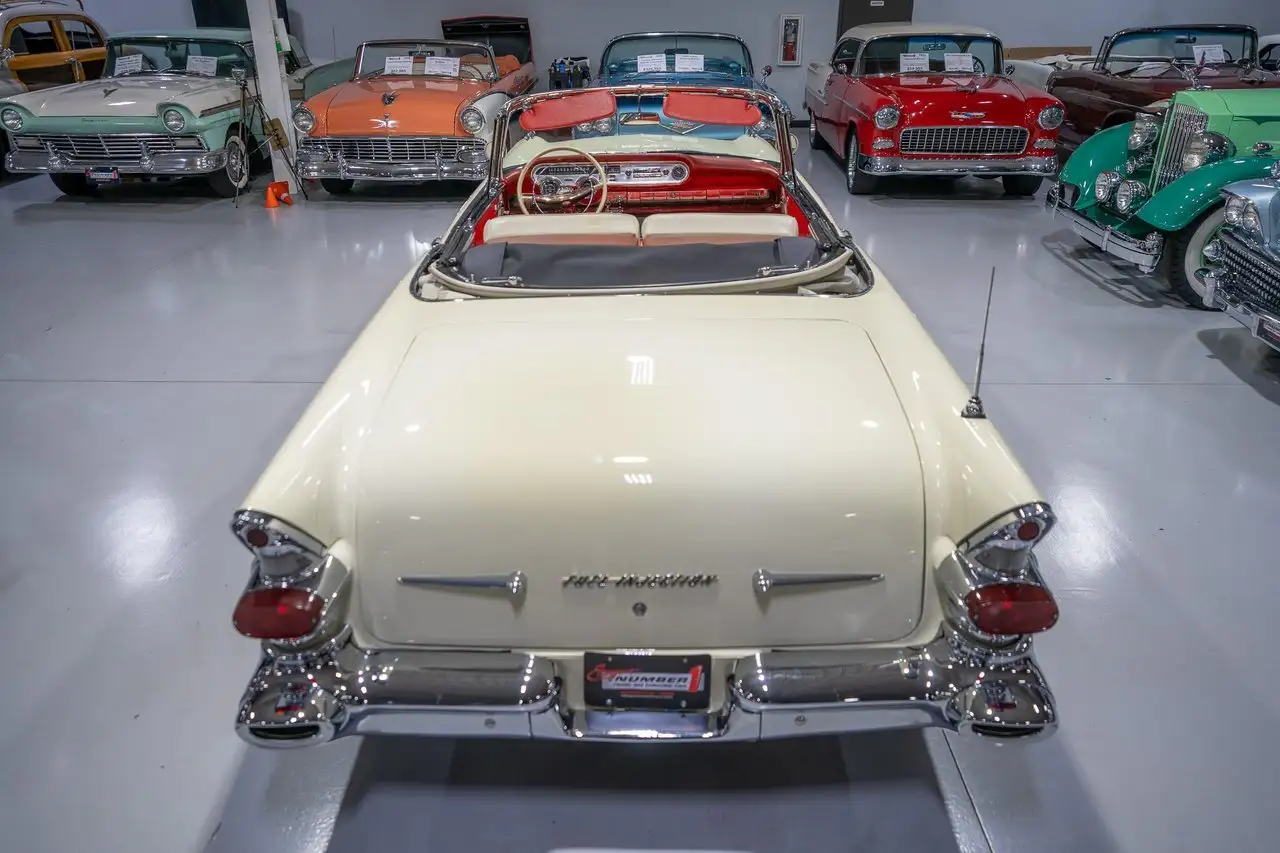Pontiac Bonneville Convertible, foto 10