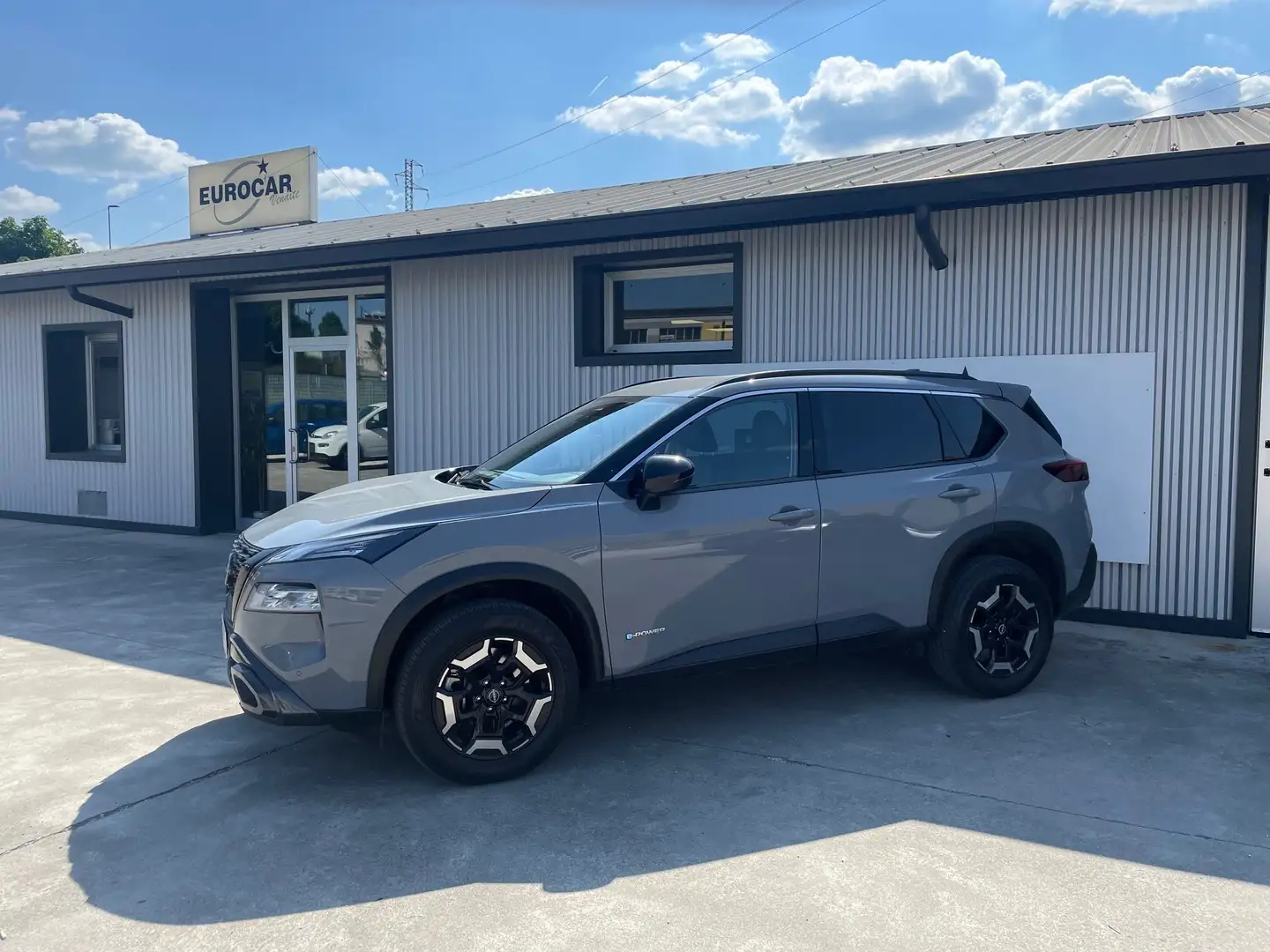 Nissan X-Trail X-Trail 1.5 e-power N-Trek e-4orce 4wd auto Gris - 1