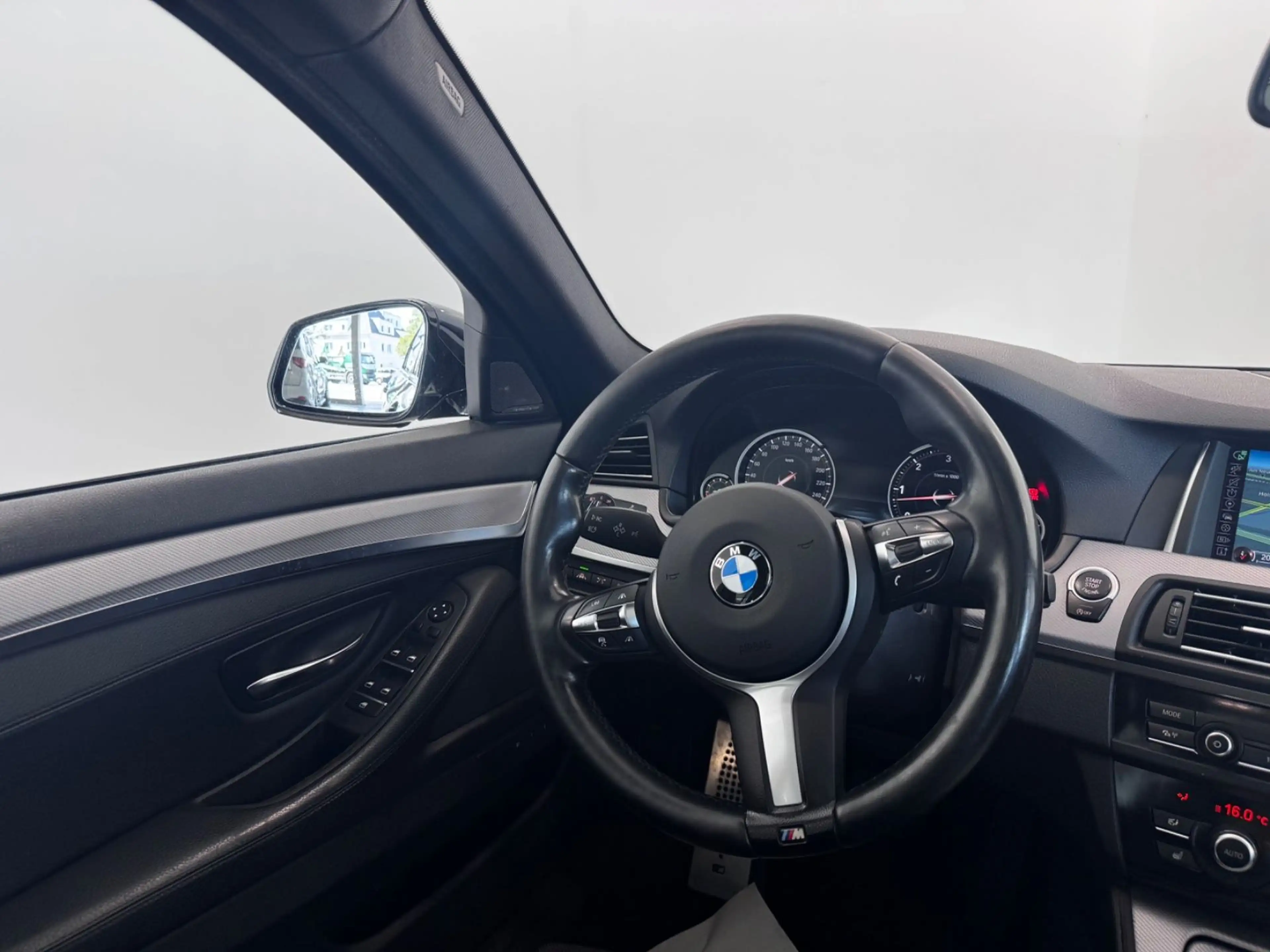 BMW 535 d xDrive M-Paket|STHZG|HEADUP|PANO|AHK|VOLL| — photo 6