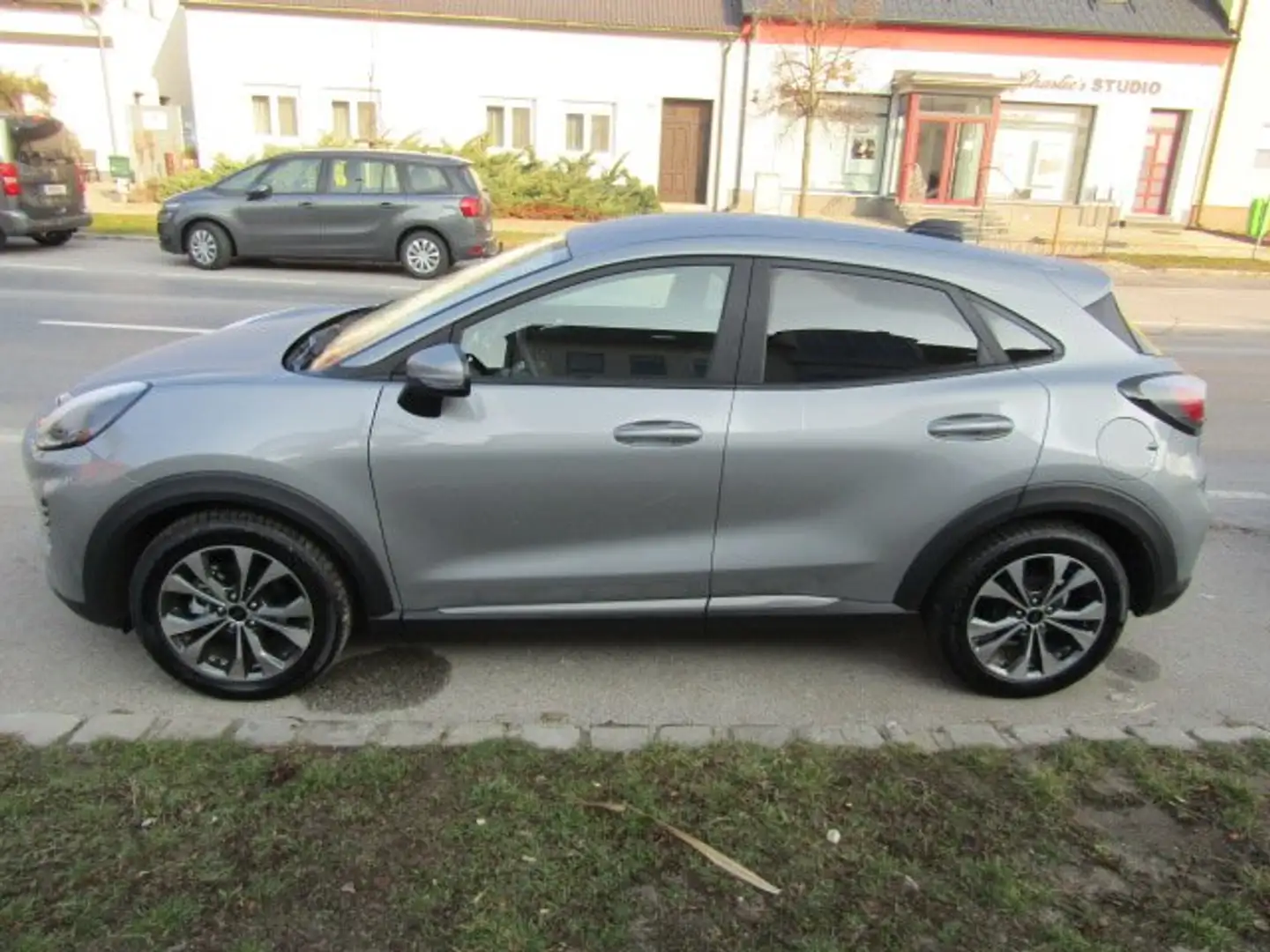 Ford Puma Puma 1,0 EcoBoost Hybrid Titanium Titanium Grau - 1