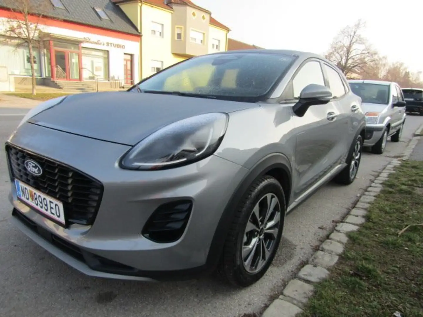 Ford Puma Puma 1,0 EcoBoost Hybrid Titanium Titanium Grau - 2