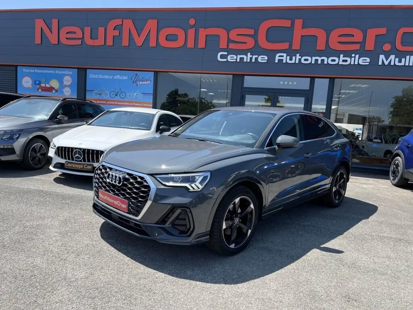 Audi Q3 35 TDI 150cv S-tronic Design + JA19 + MMI NAVIGATI Gris - 1