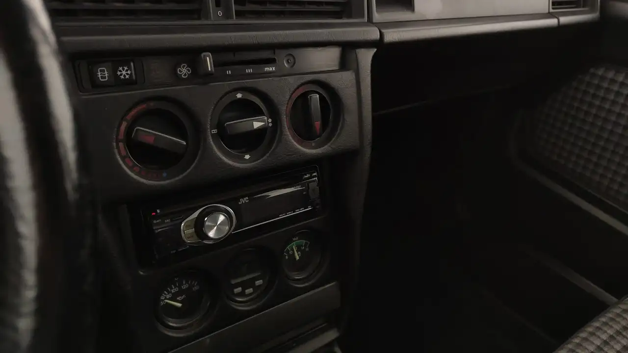 Mercedes-Benz E190 2.3 16V, foto 8