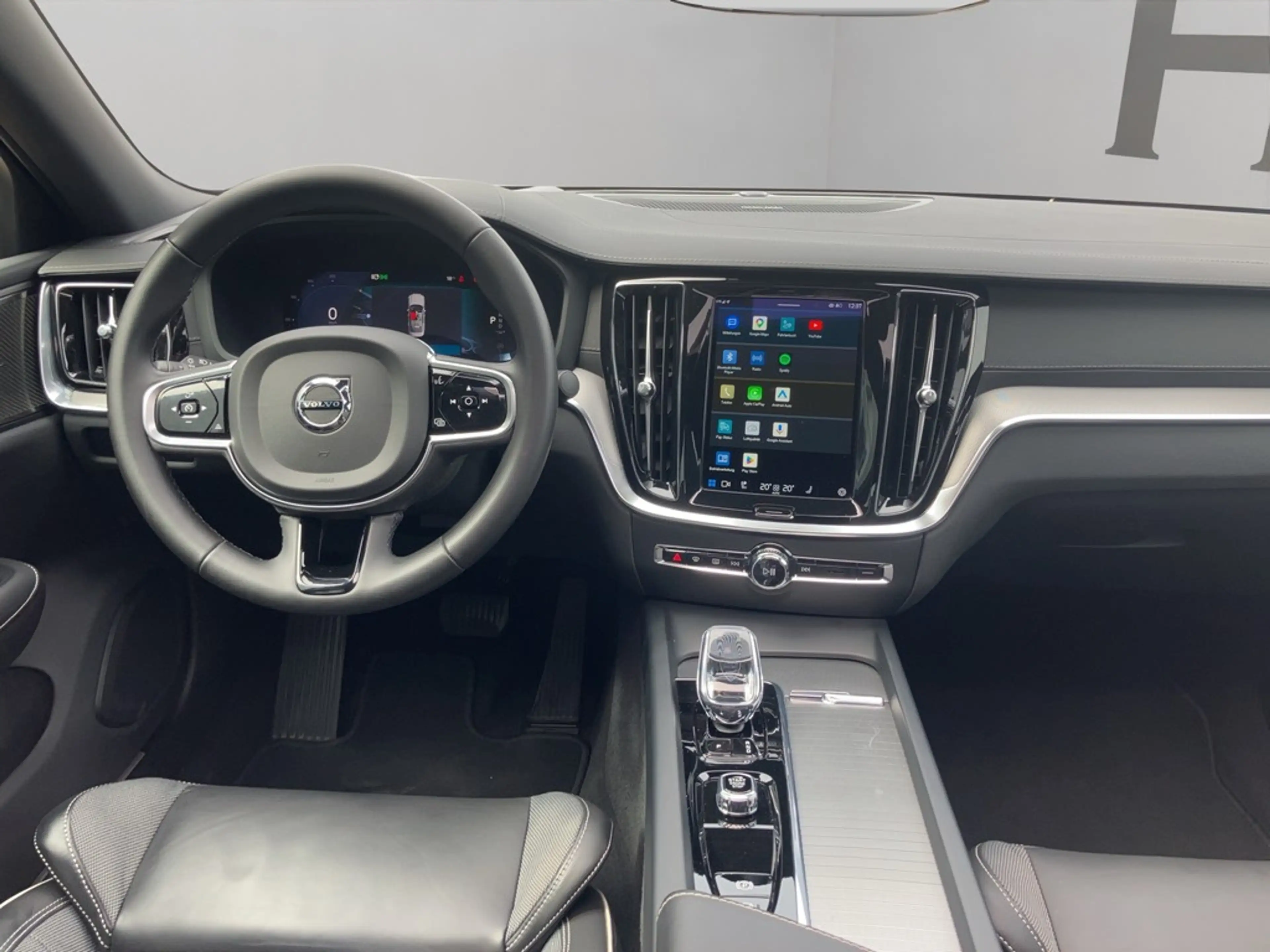 Volvo S60 Lim. Ultimate Dark AWD — photo 14