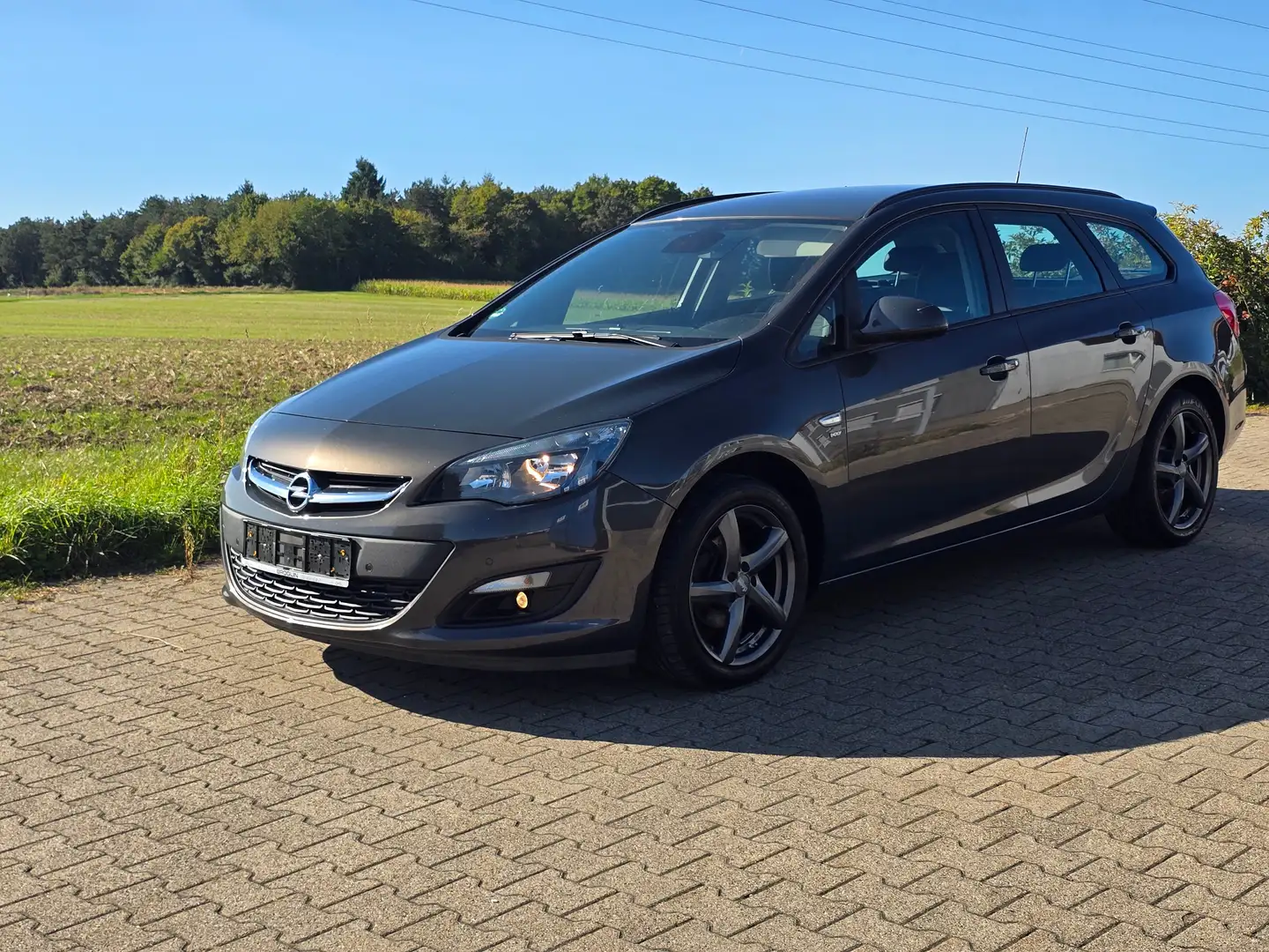 Opel Astra Energy Grau - 1