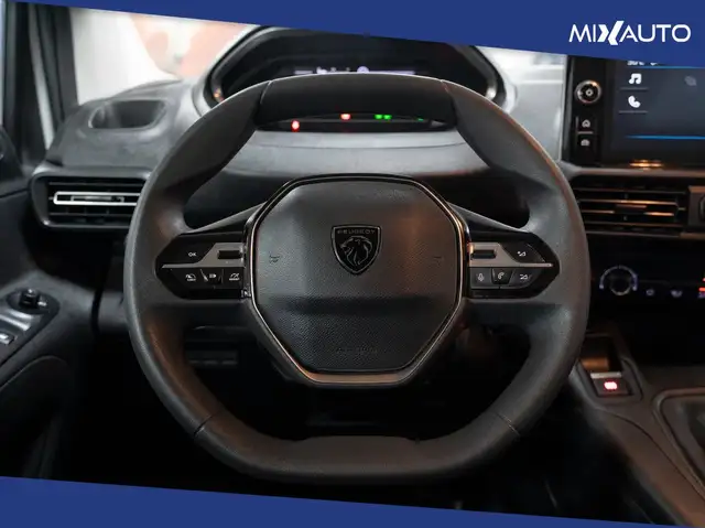 Peugeot Rifter view 11
