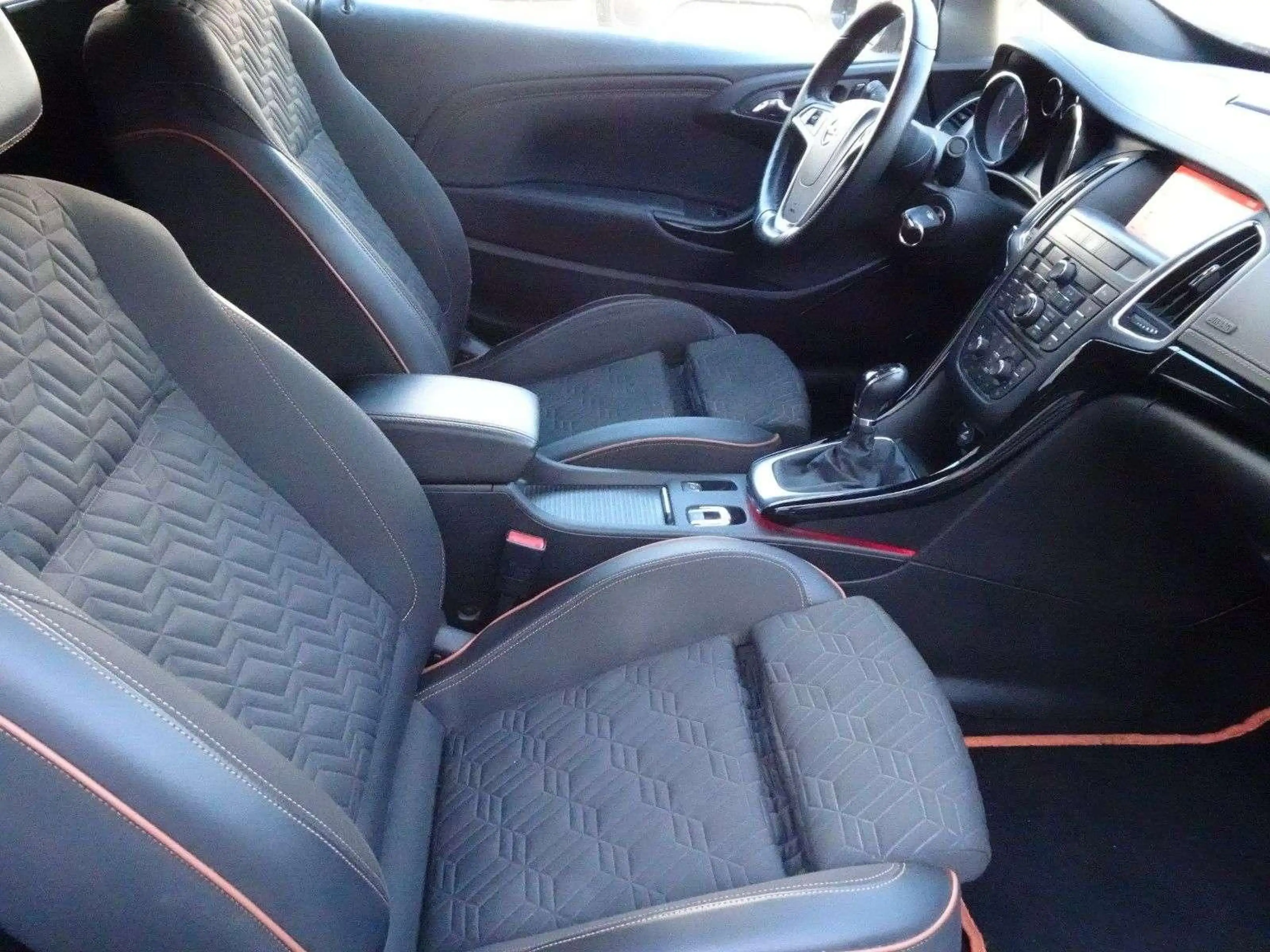 Opel Cascada Innovation ecoFlex 2.0CDTI 143kW,NAV-SHZ — photo 15