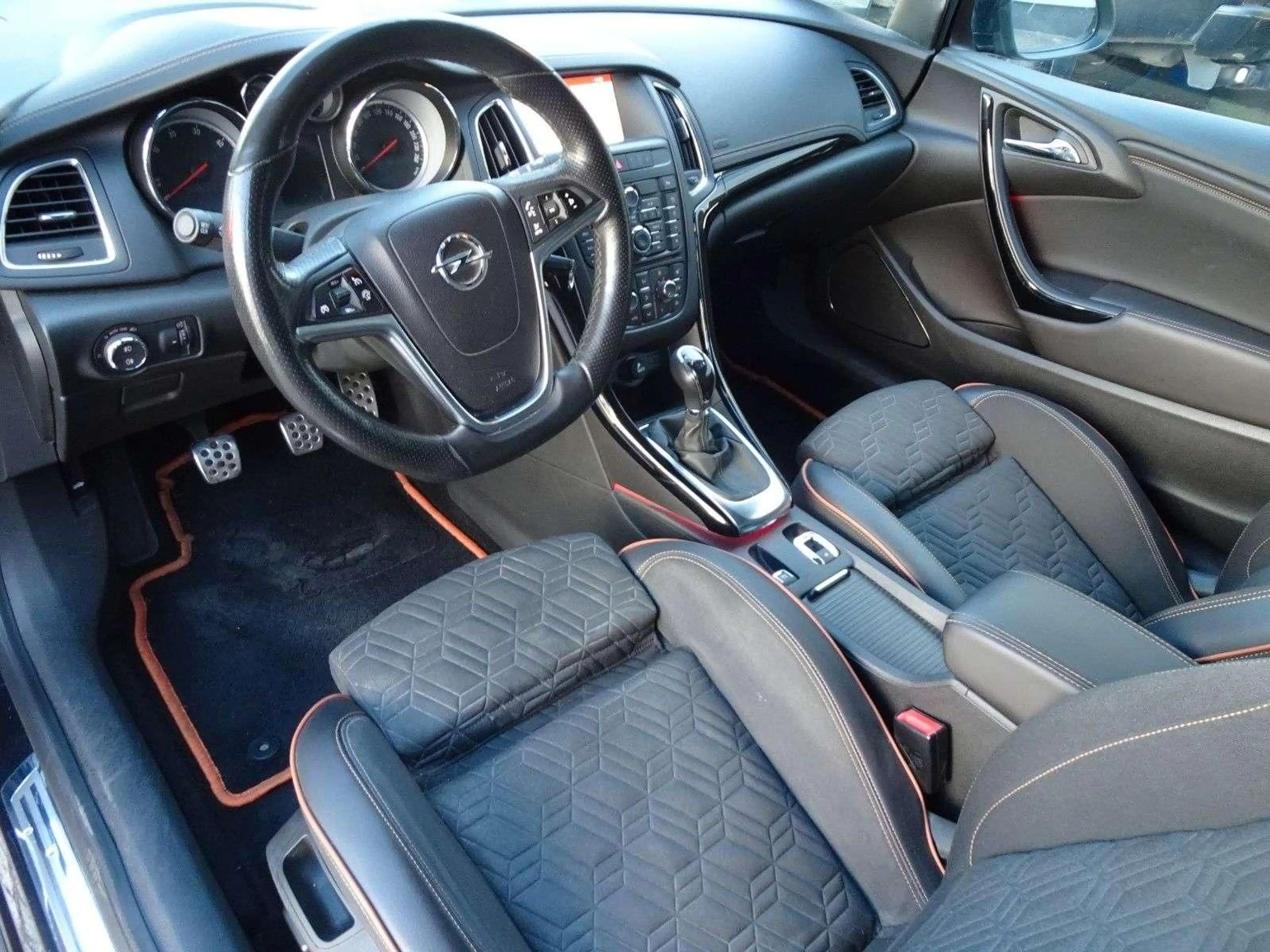 Opel Cascada Innovation ecoFlex 2.0CDTI 143kW,NAV-SHZ — photo 14