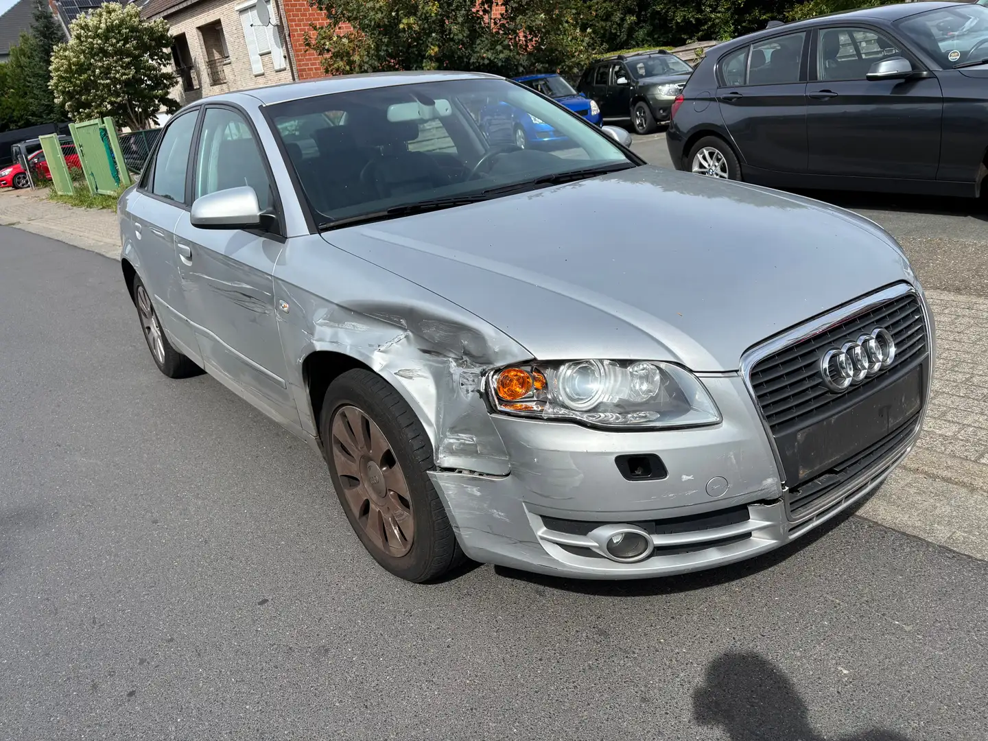 Audi A4 A4 2.0i 20v Marchand export Cuit automatique - 2