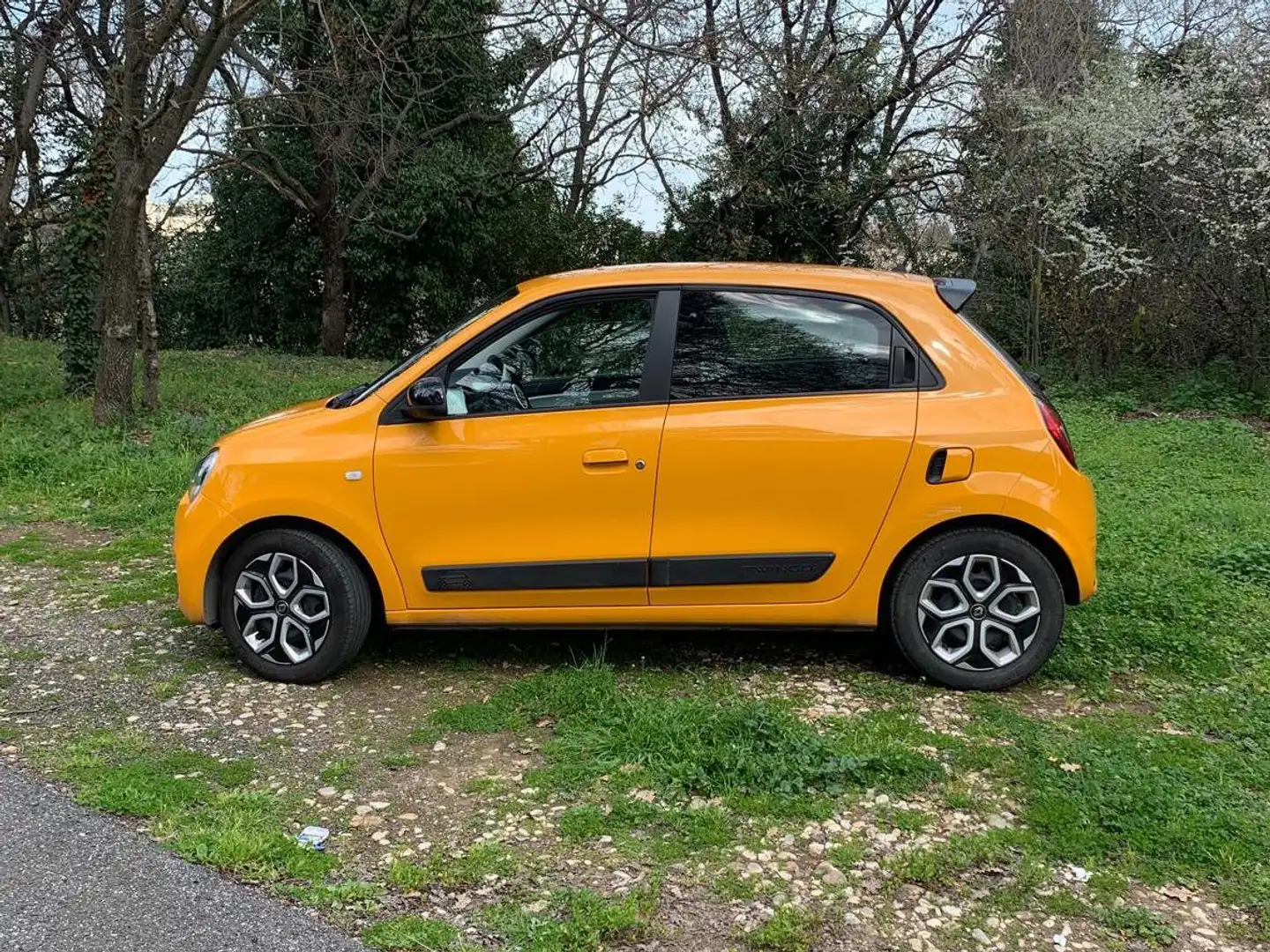 Renault Twingo Twingo 1.0 sce Equilibre 65cv Giallo - 2