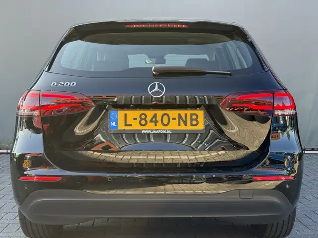 Mercedes-Benz B-Class view 11