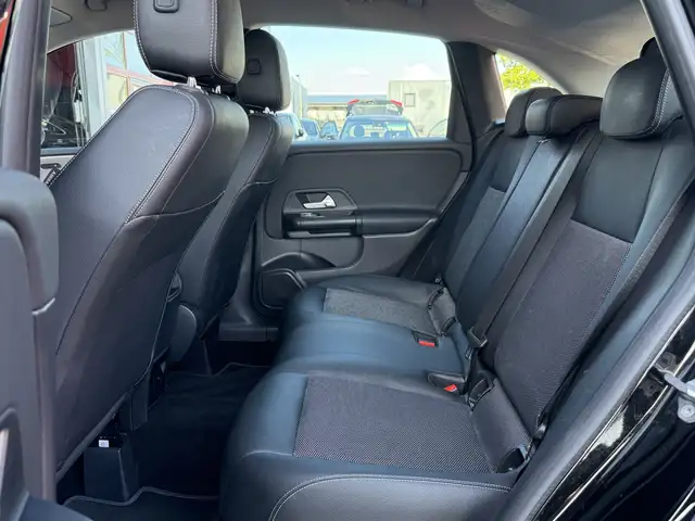 Mercedes-Benz B-Class view 6