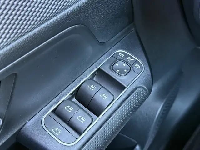 Mercedes-Benz B-Class view 15