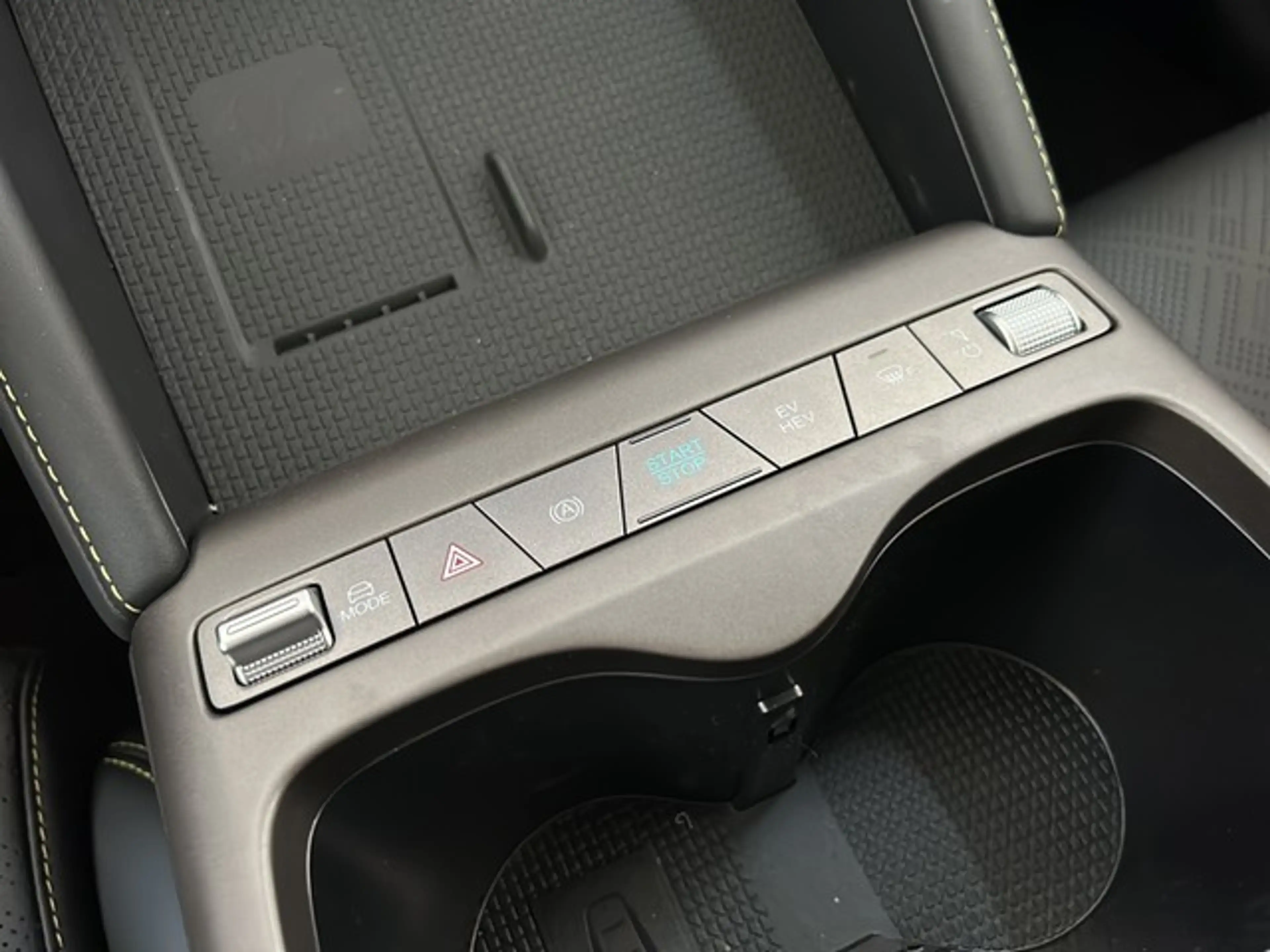 BYD Atto 2 DM-I Boost AUTOMATIK NAV LED PANODACH SHZ LHZ A... — photo 12