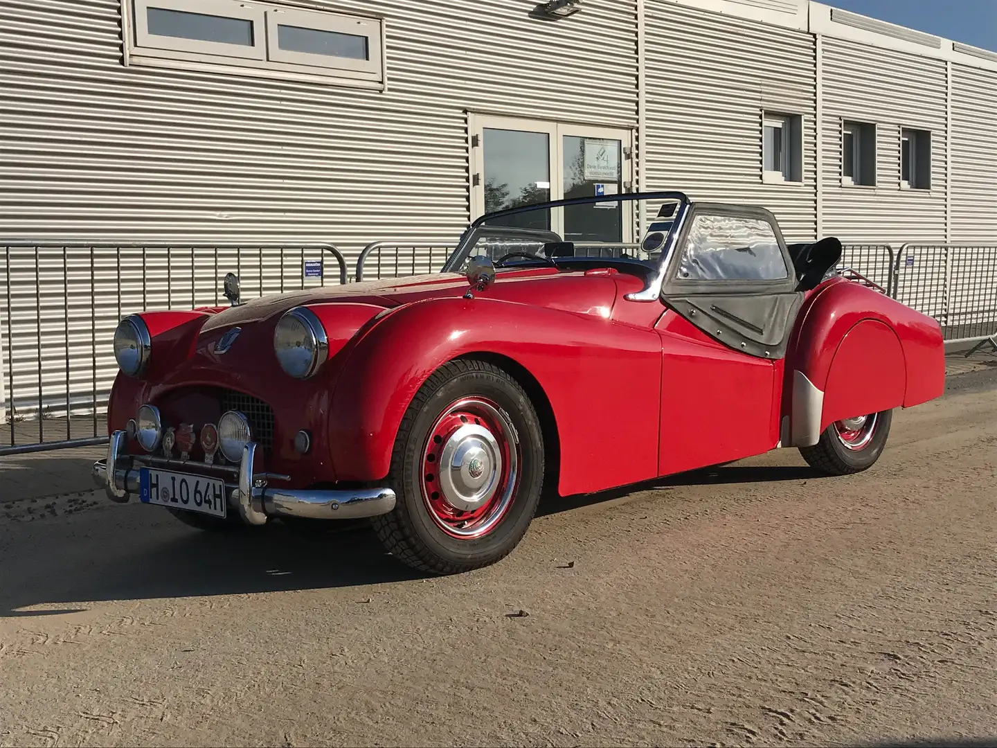Triumph TR2 Longdoor / Jabbeke Version Rouge - 2
