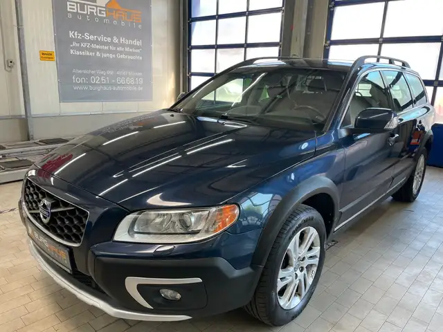 Volvo XC70 MOMENT/AUDIO-HP/LEDER/PDC/BI-XENON/STANDHZ