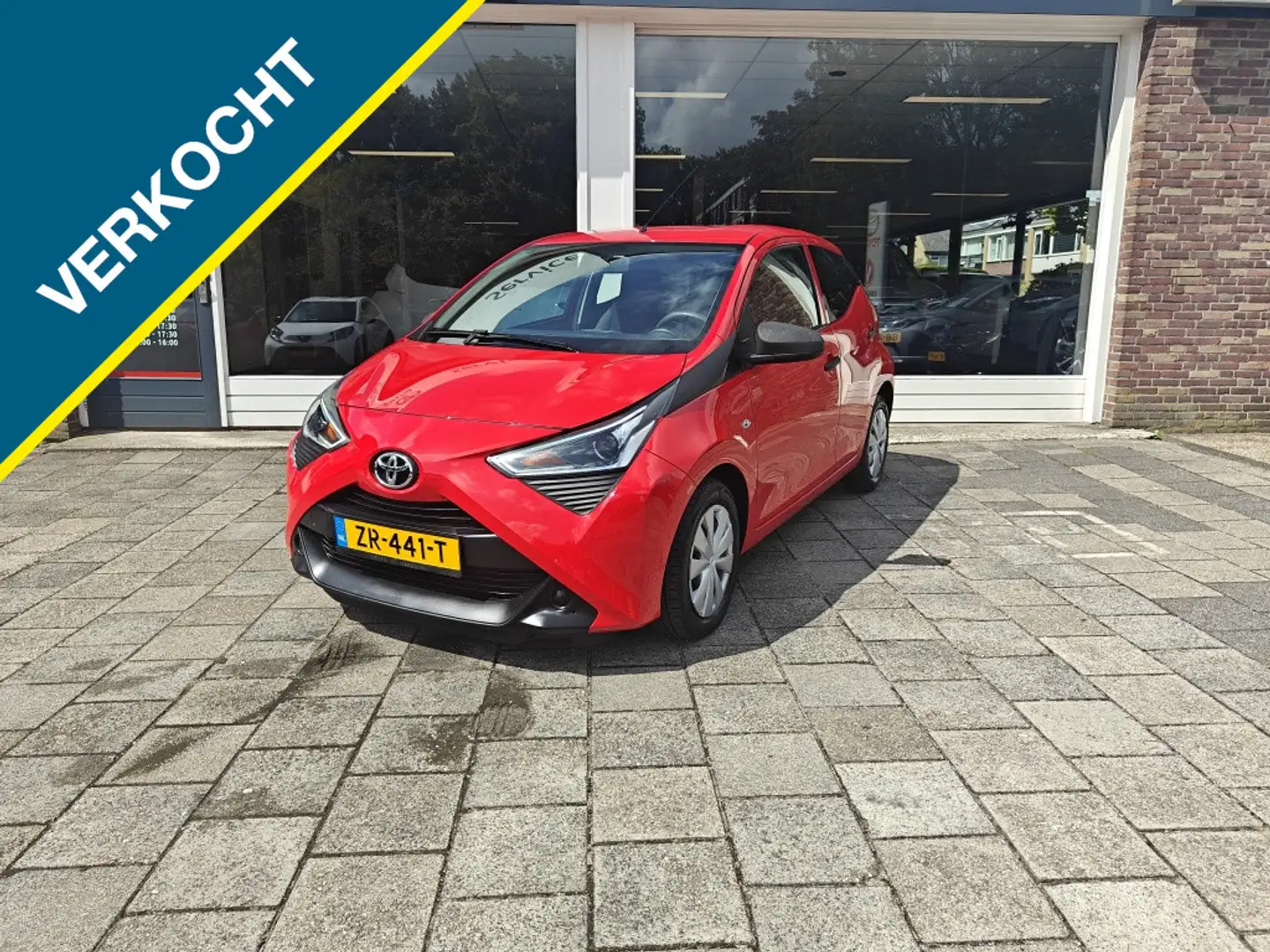Toyota Aygo 1.0 VVT-i x-fun Rojo - 1