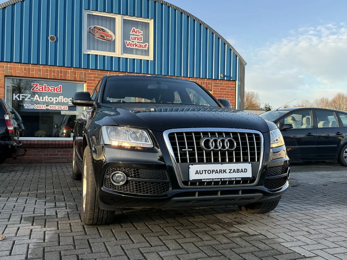 Audi Q5 2.0 TFSI (132 kW) quattro Schwarz - 1