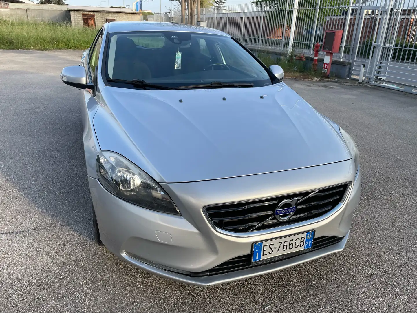 Volvo V40 1.6 d2 Momentum - 1