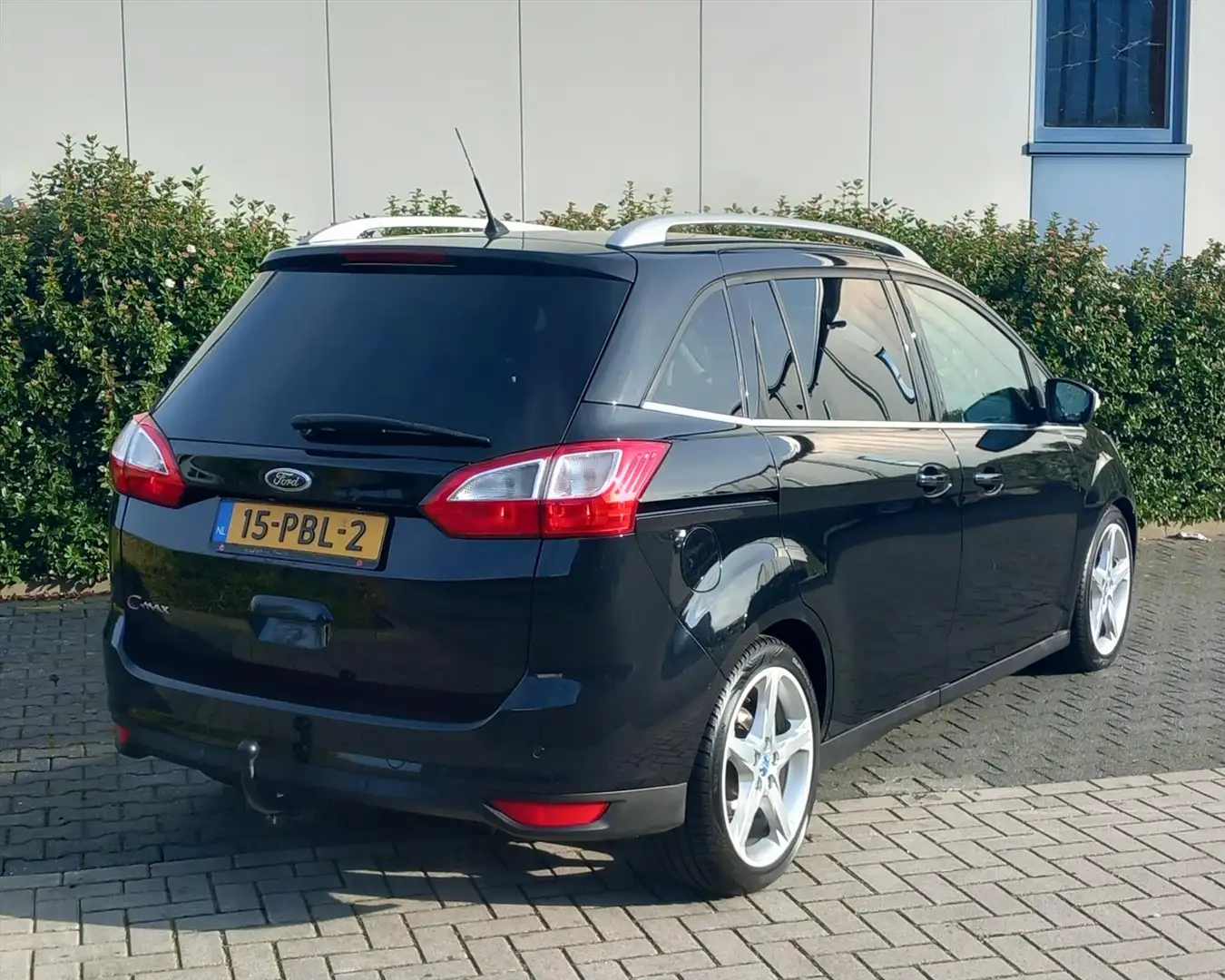 Ford Grand C-Max 1.6 EcoBoost 150pk Titanium Zwart - 2
