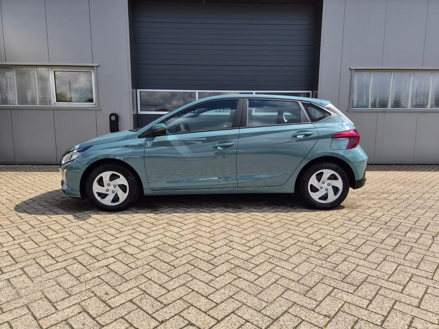 Hyundai i20 1.0 T-GDI 90PS 5-türig Sitzheizung Lenkradheizu... Grün - 2