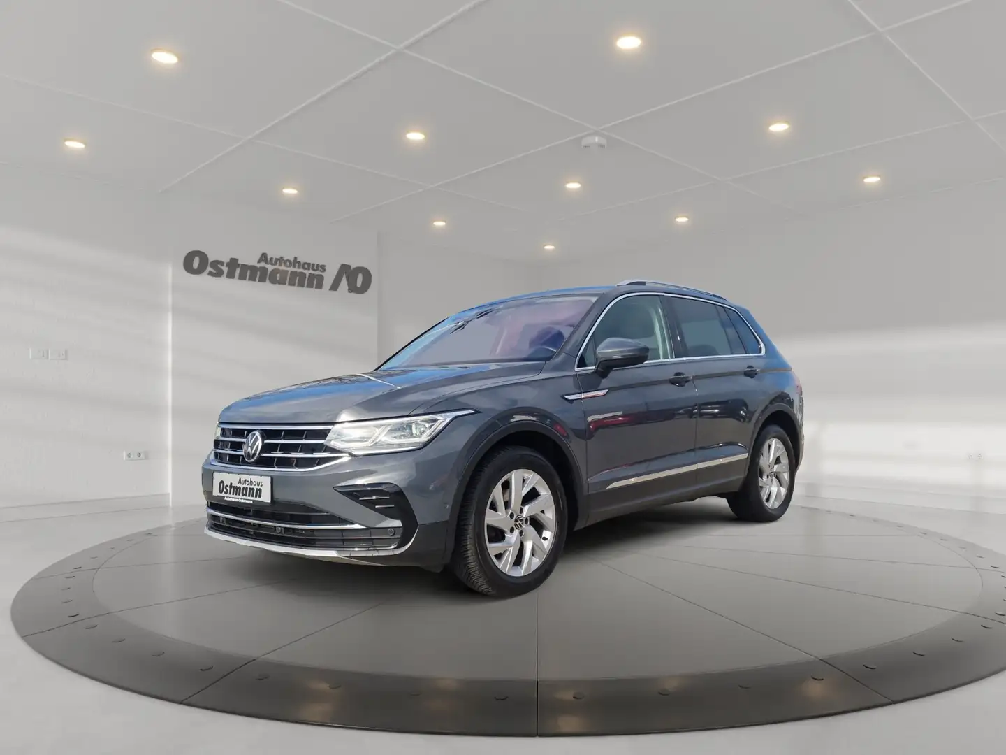 Volkswagen Tiguan 2.0 TDI Elegance AHK HUD MATRIX KAM HECK Grijs - 1