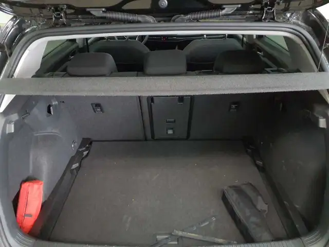 Volkswagen Golf view 15