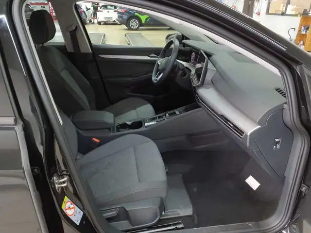 Volkswagen Golf view 8