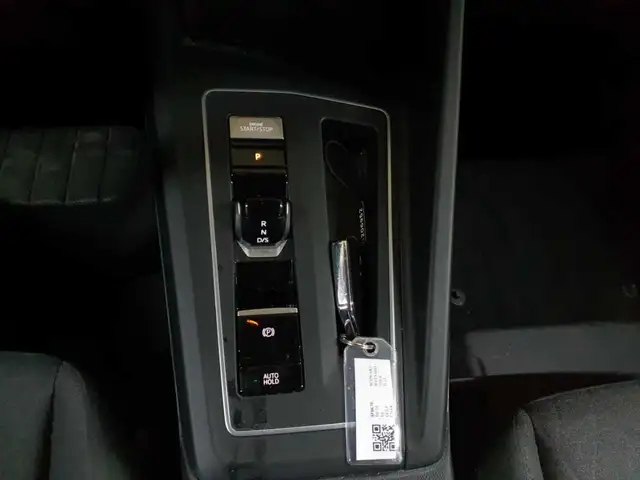 Volkswagen Golf view 10