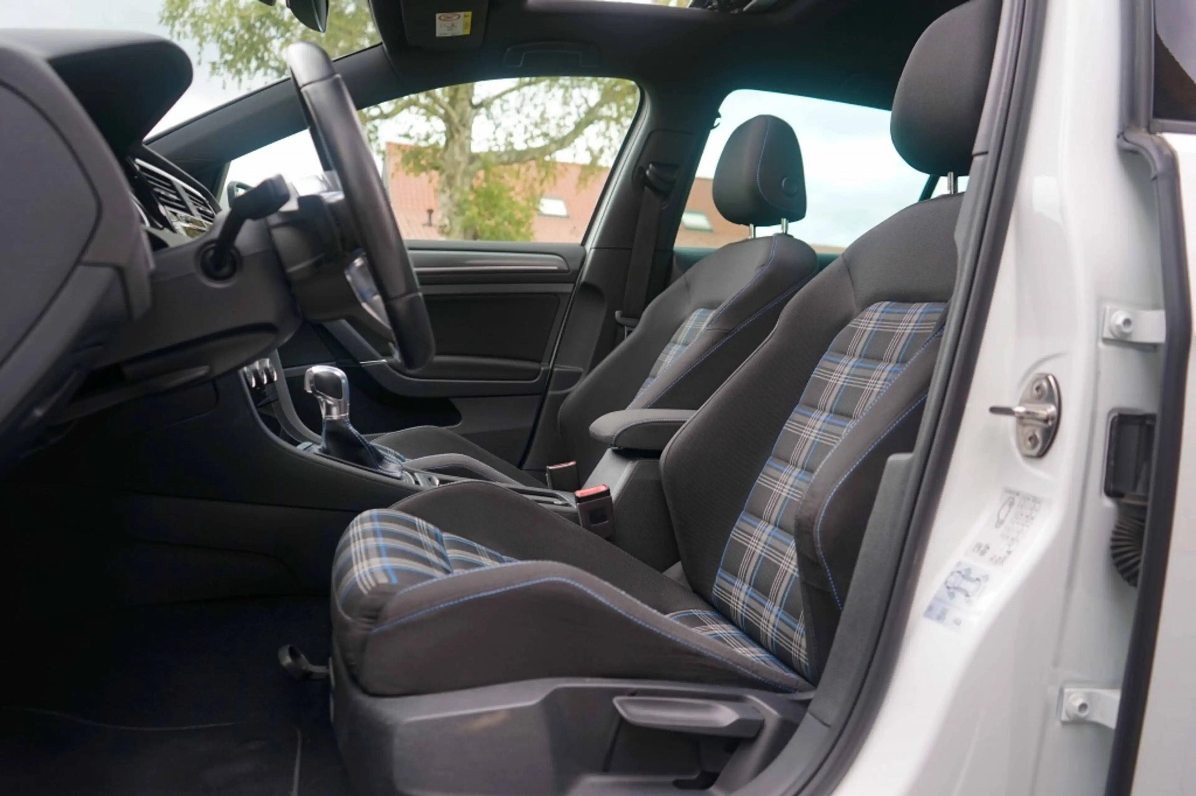 Volkswagen Golf GTE 7.5 Facelift/Panoramadak/Trkhk/ACC/R-Cam/Parelmoer — photo 27