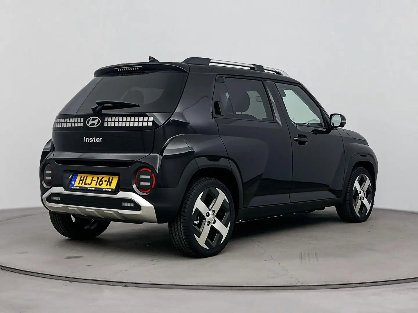 Hyundai Inster Evolve 49 kWh | Tech Pack | Winter Pack | All Seas Zwart - 2