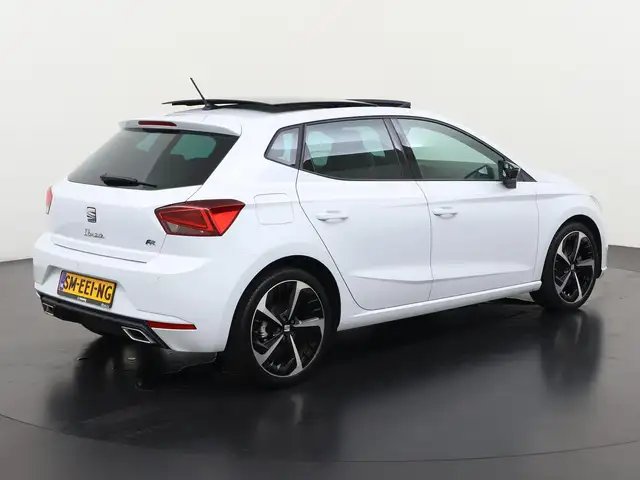 Seat Ibiza view 4