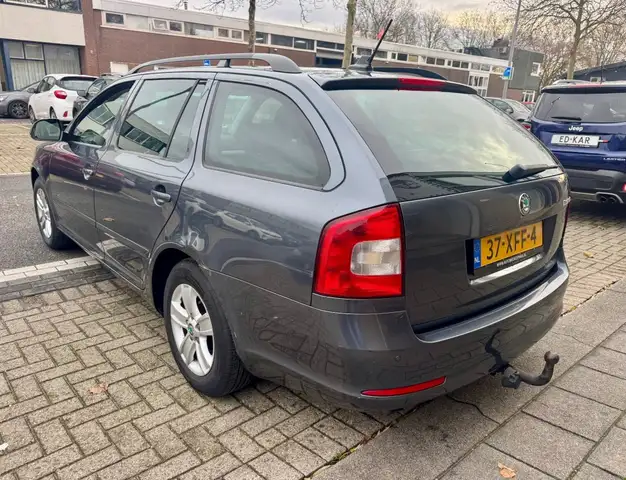 Skoda Octavia view 6