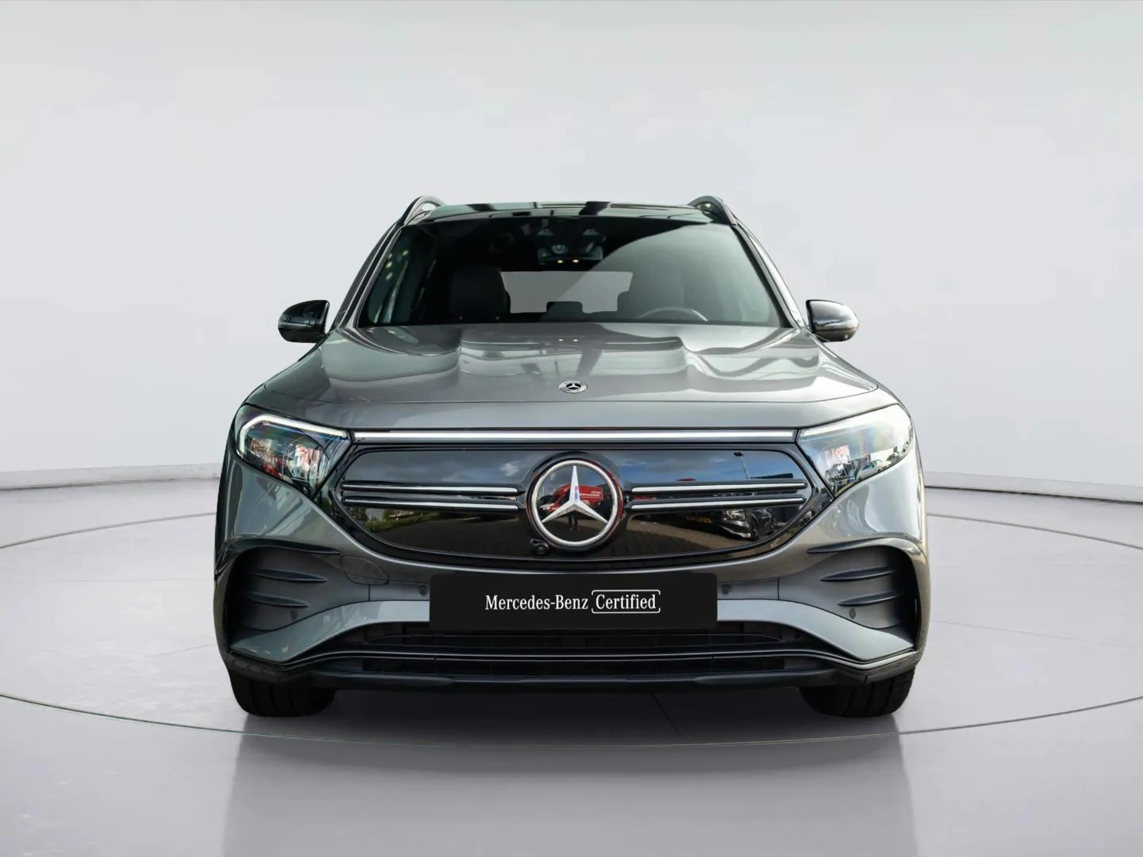 Mercedes-Benz EQB 300 4MATIC AMG Line 7p. 67 kWh | Panorama dak — photo 5