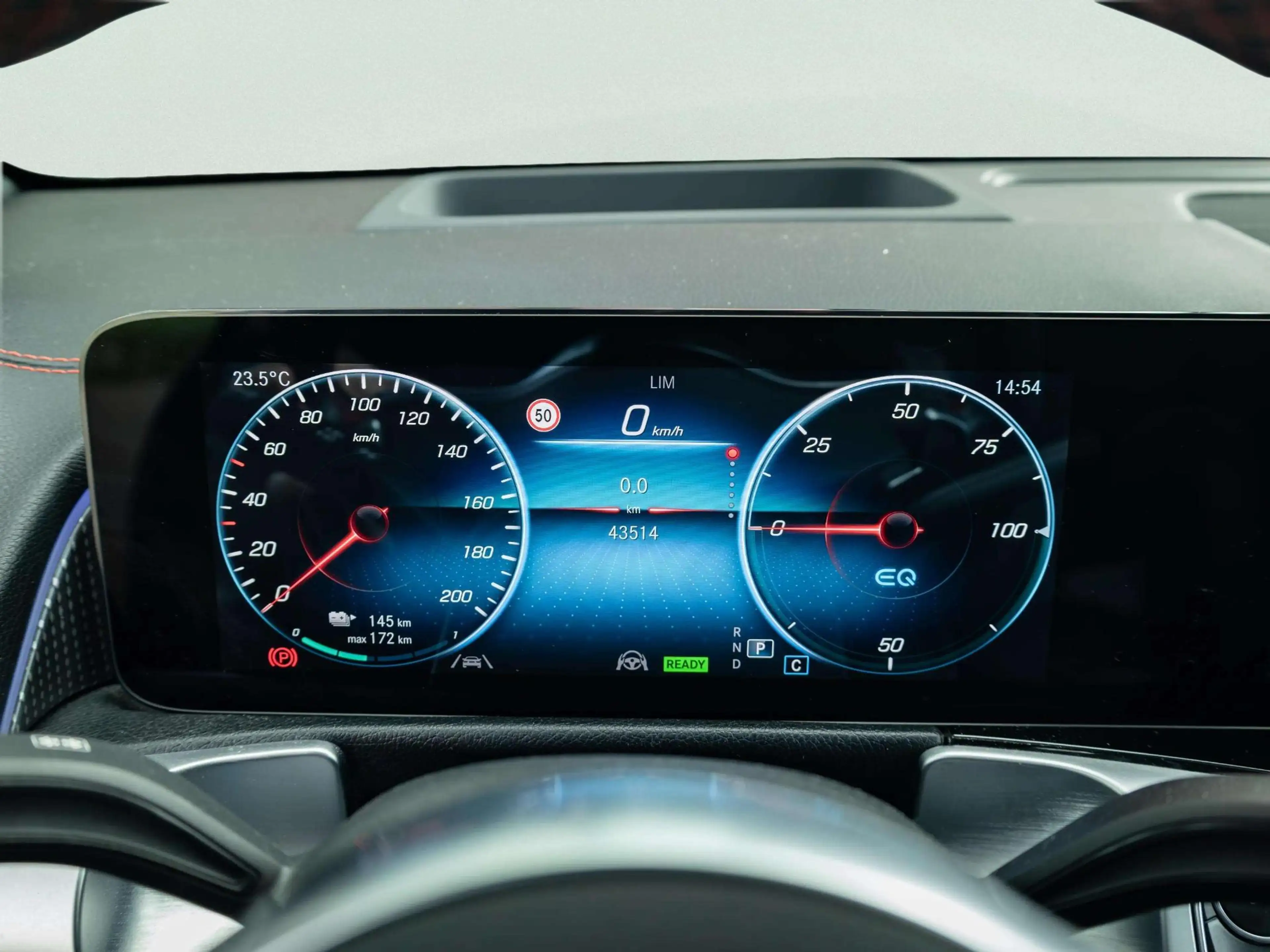 Mercedes-Benz EQB 300 4MATIC AMG Line 7p. 67 kWh | Panorama dak — photo 13