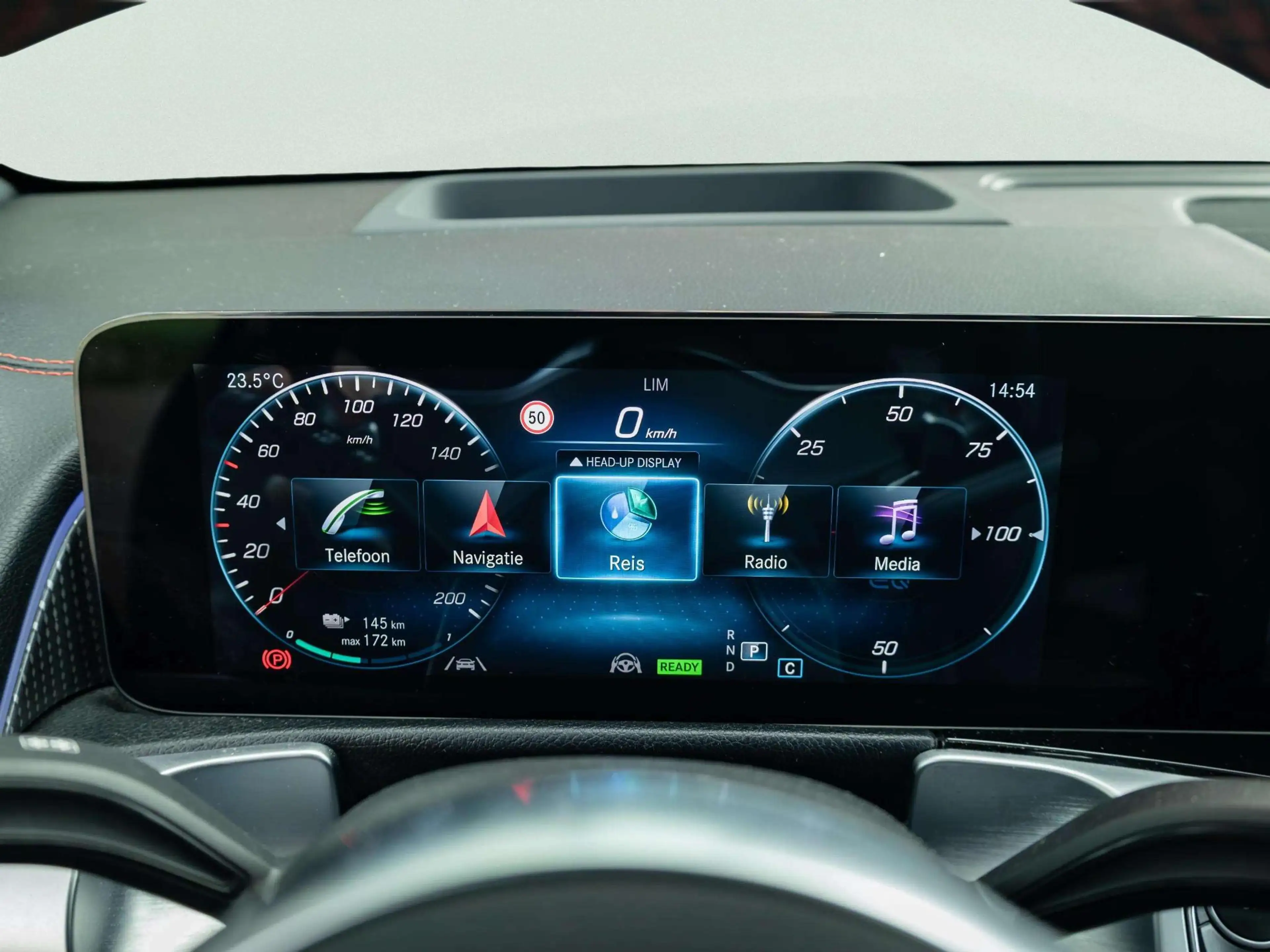 Mercedes-Benz EQB 300 4MATIC AMG Line 7p. 67 kWh | Panorama dak — photo 14