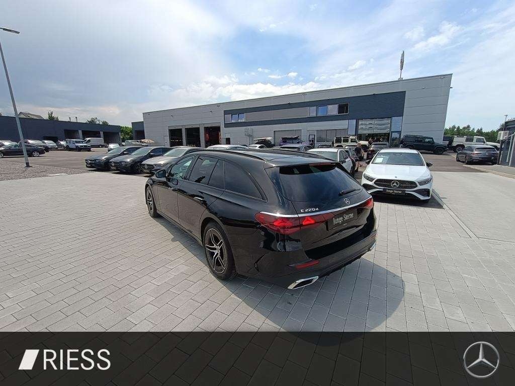 Mercedes-Benz E 220