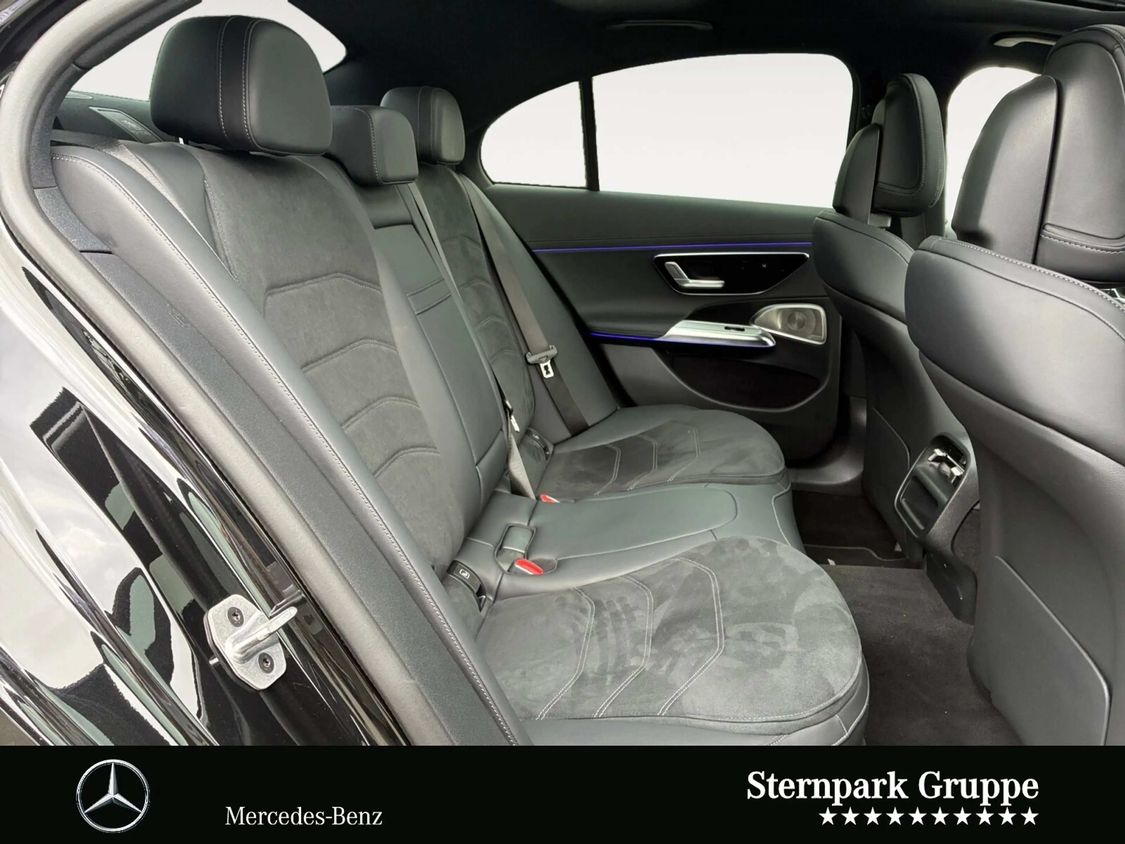 Mercedes-Benz E 450 E 450 d 4M AMG Prem*Screen*Pano*Sitzh.Fond*HUD* — photo 12
