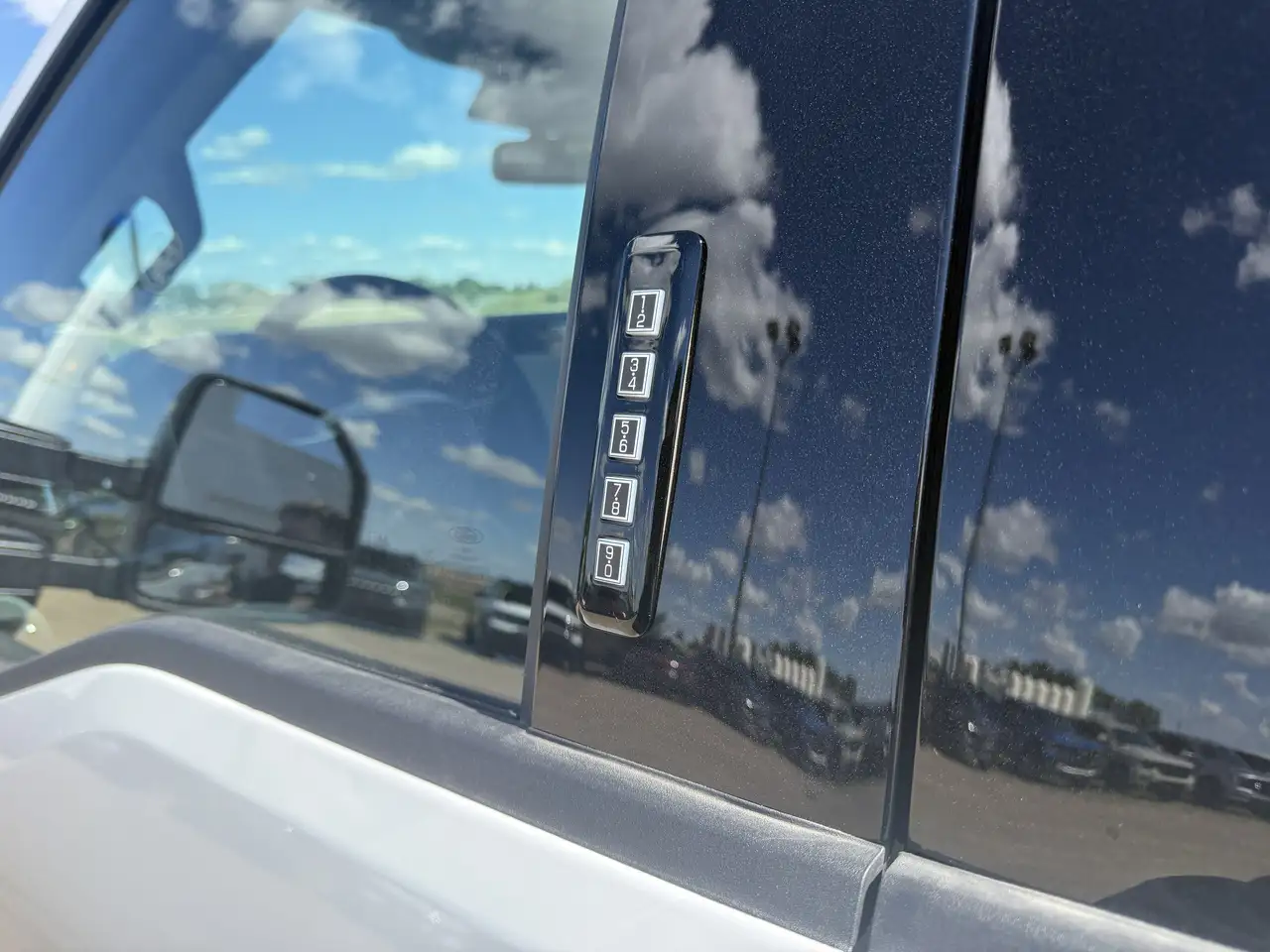 Ford F 350 снимка Ford F 350